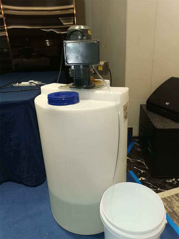 游泳池水质在线监测系统2750.jpg