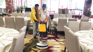 酒店地毯清洁小贴士