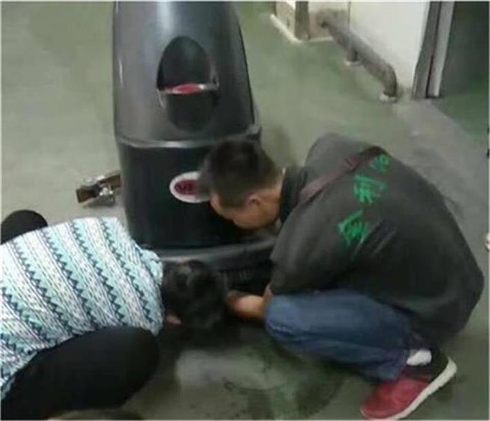 洗地机铅酸电瓶保养维护注意事项
